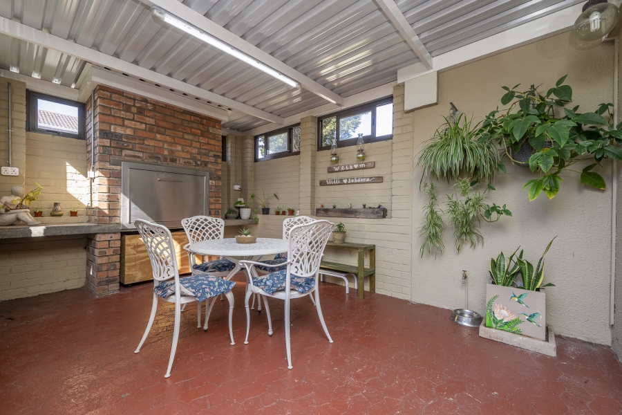 3 Bedroom Property for Sale in La Rochelle Western Cape